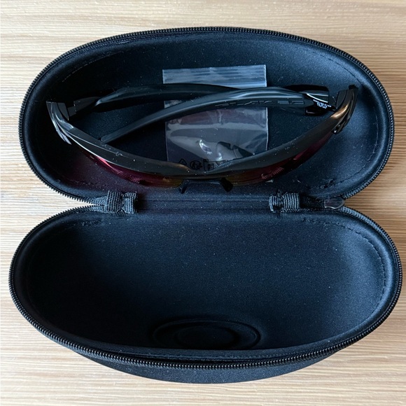 Oakley Flak 2.0 XL Sunglasses - Picture 3 of 8